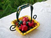  basket whit  apple and grenade by Magor Limor