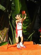 basketball player by Ruthi Kampler